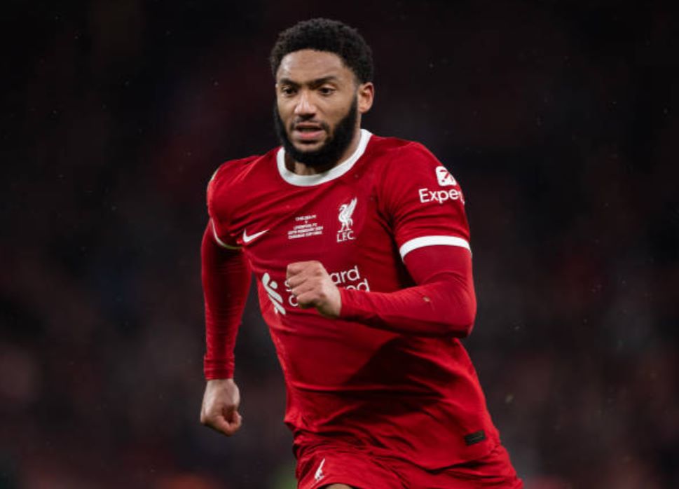 Gomez thất vọng với quyết định của Liverpool.